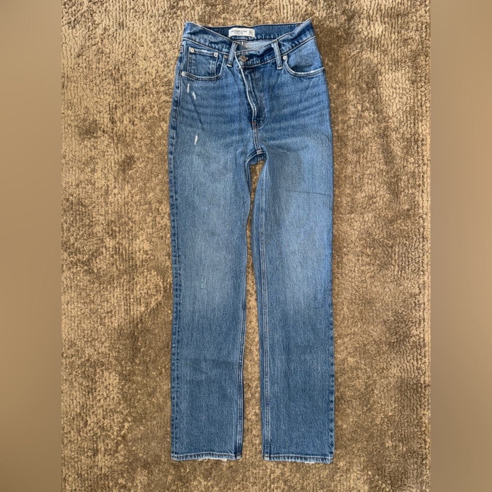 High-rise straight jeans